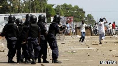 Security Forces Brutalise Journalists at Football Match in Liberia