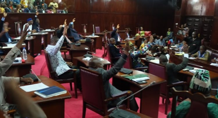 Senate Rejects Introduction of Special Passes for Journalists Covering COVID-19