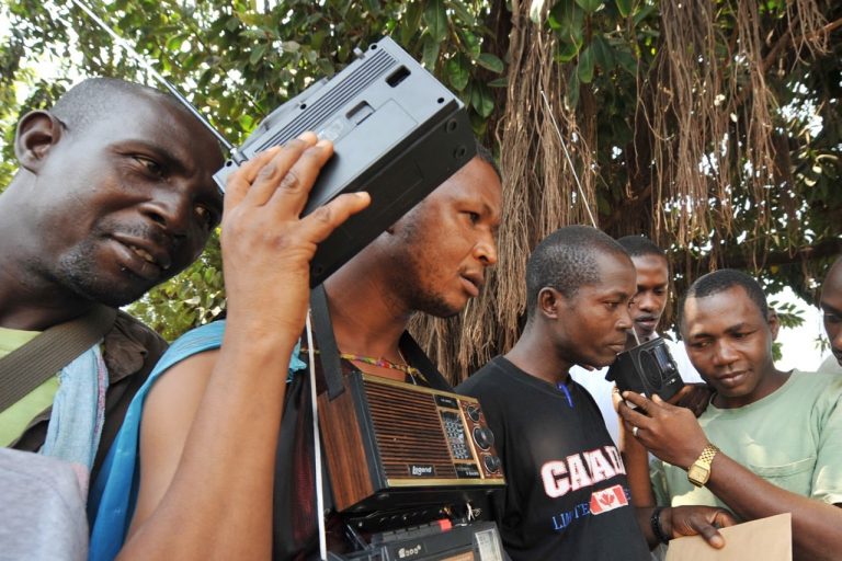 Guinea: Four Radio Stations Temporarily Shut down, Website Suspended on Election Day