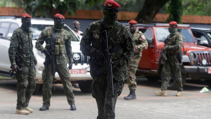 Guinea: Gendarmes arrest 9 journalists