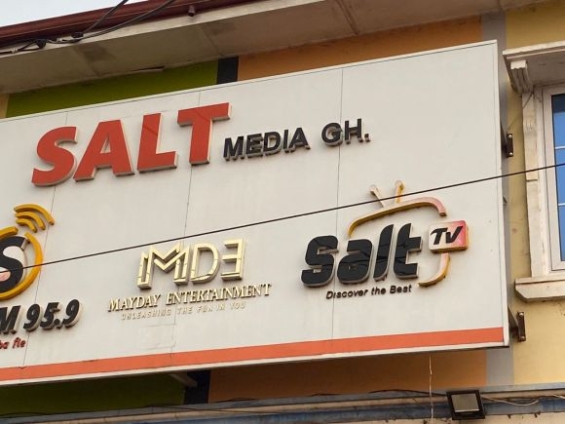 Shutdown of Salt FM raises transparency issues