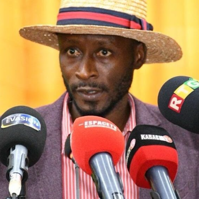 Track down and punish perpetrators of threats against journalist Sekou Pendessa